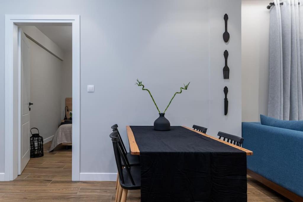 Appartamento Stylish Abode Under Acropolis W/ Sunny Courtyard! Atene Esterno foto
