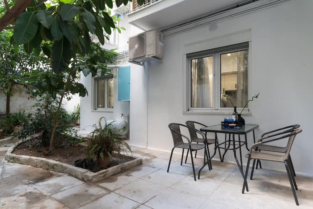 Appartamento Stylish Abode Under Acropolis W/ Sunny Courtyard! Atene Esterno foto