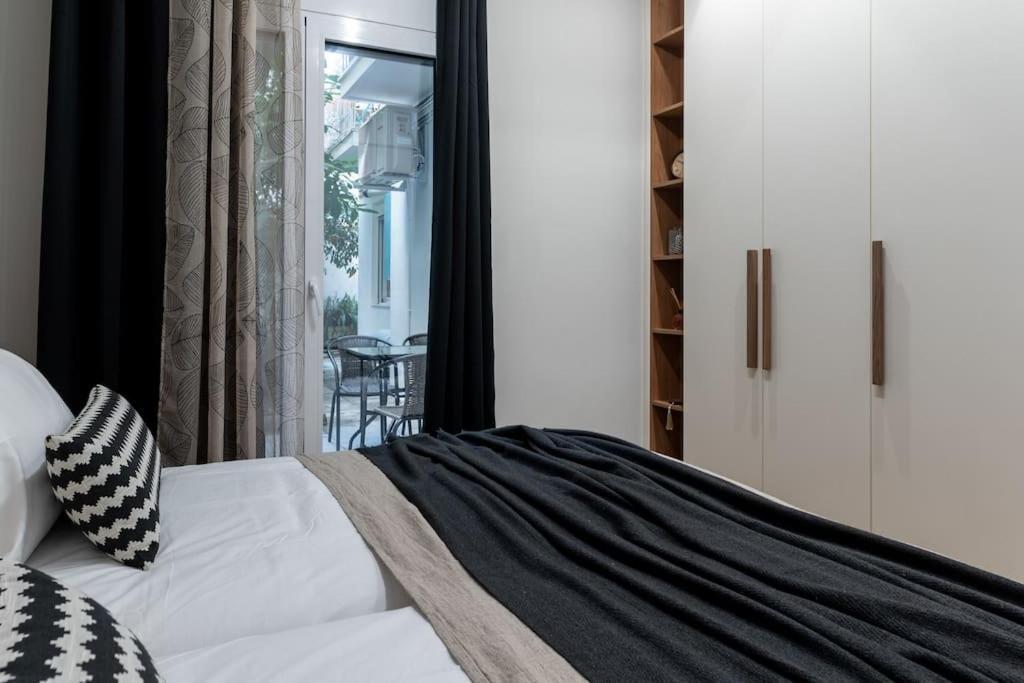 Appartamento Stylish Abode Under Acropolis W/ Sunny Courtyard! Atene Esterno foto