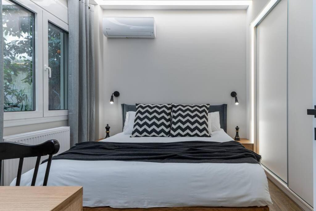 Appartamento Stylish Abode Under Acropolis W/ Sunny Courtyard! Atene Esterno foto
